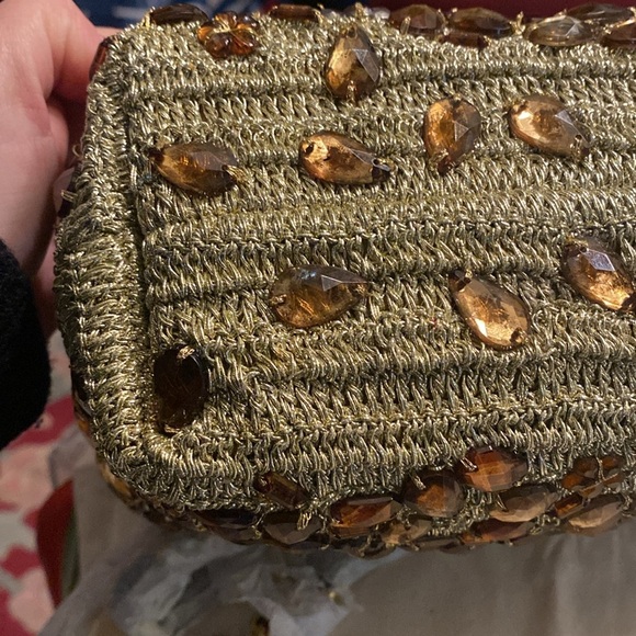 TORY BURCH exclusive 
Shoulder Bag NWT+dust bag
COLOR: GOLD - Picture 11 of 16